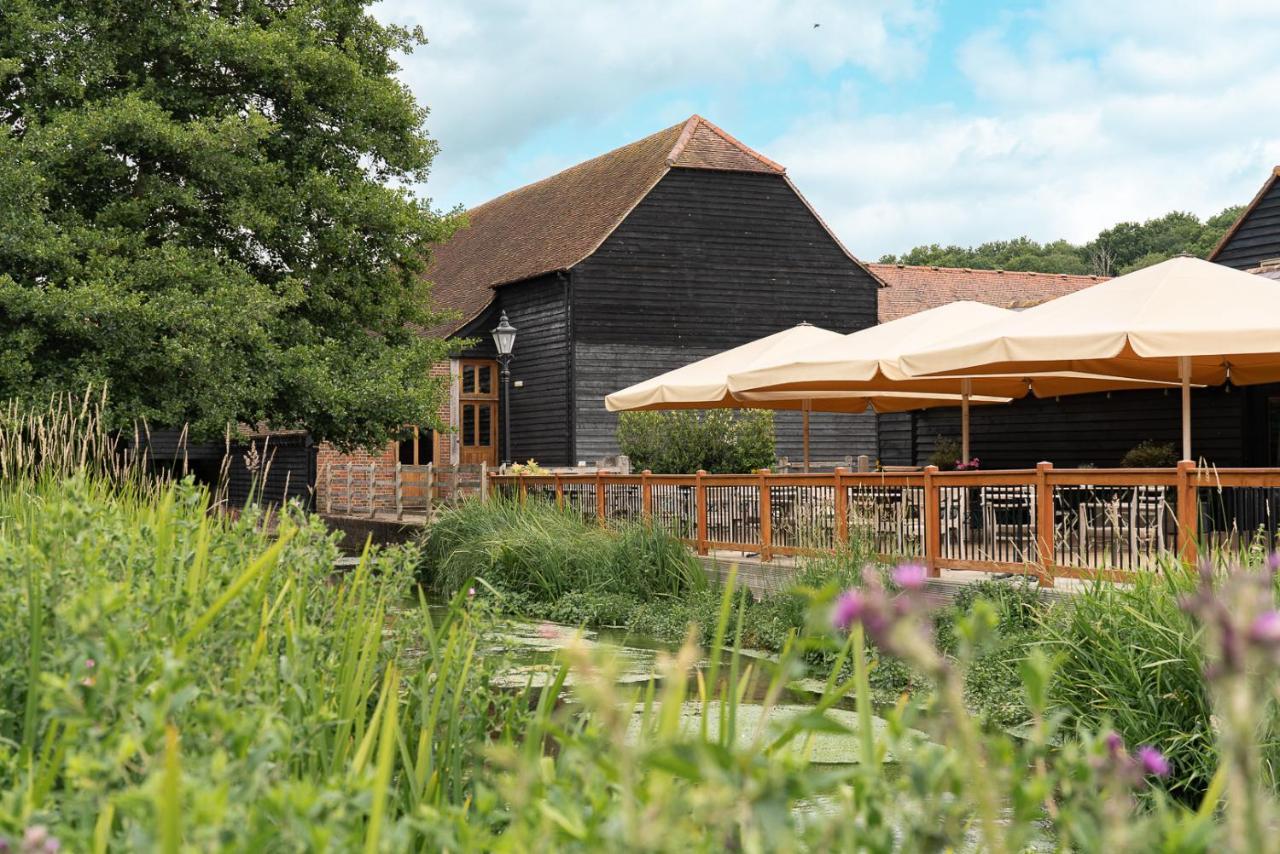 Tewinbury Farm Hotel Exterior foto